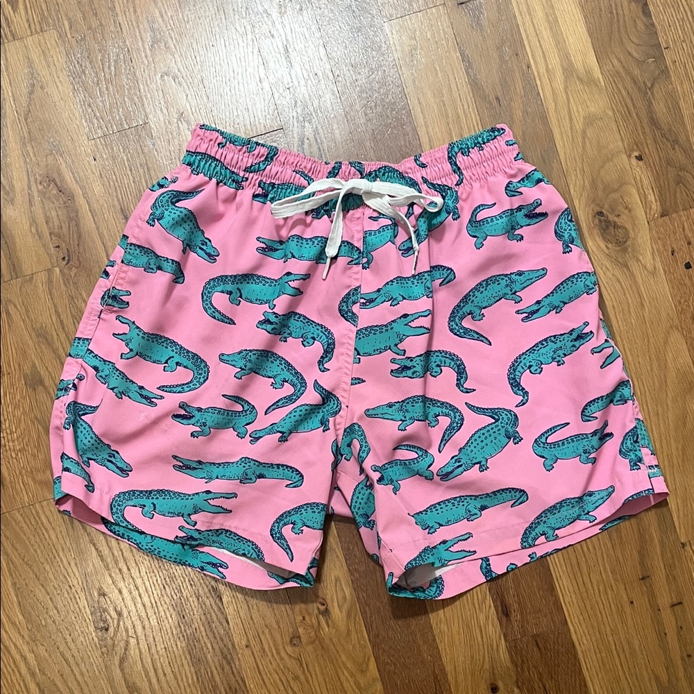 chubbies Pink Swim Shorts with Teal Alligator Print